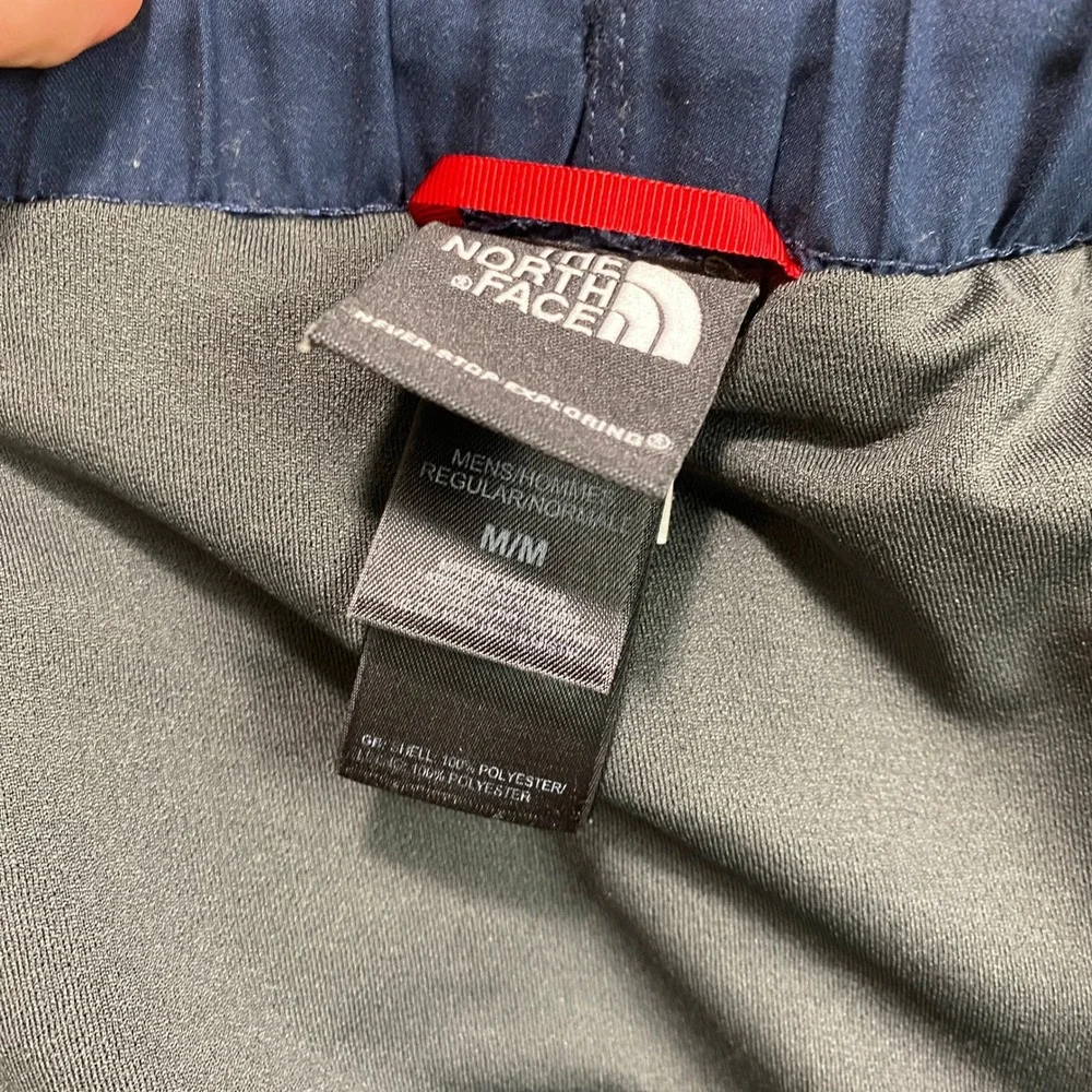 The North Face Belted Hiking Shorts Mens M Navy Blue Polyester Utility Trekking
